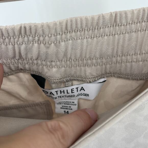 Athleta Brooklyn textured leopard elastic waist pull on jogger style pants sz 14 - Picture 5 of 7